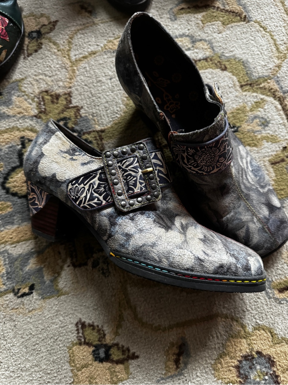 Embroidered Floral Studded Buckle Low Heel Shoes - Grey